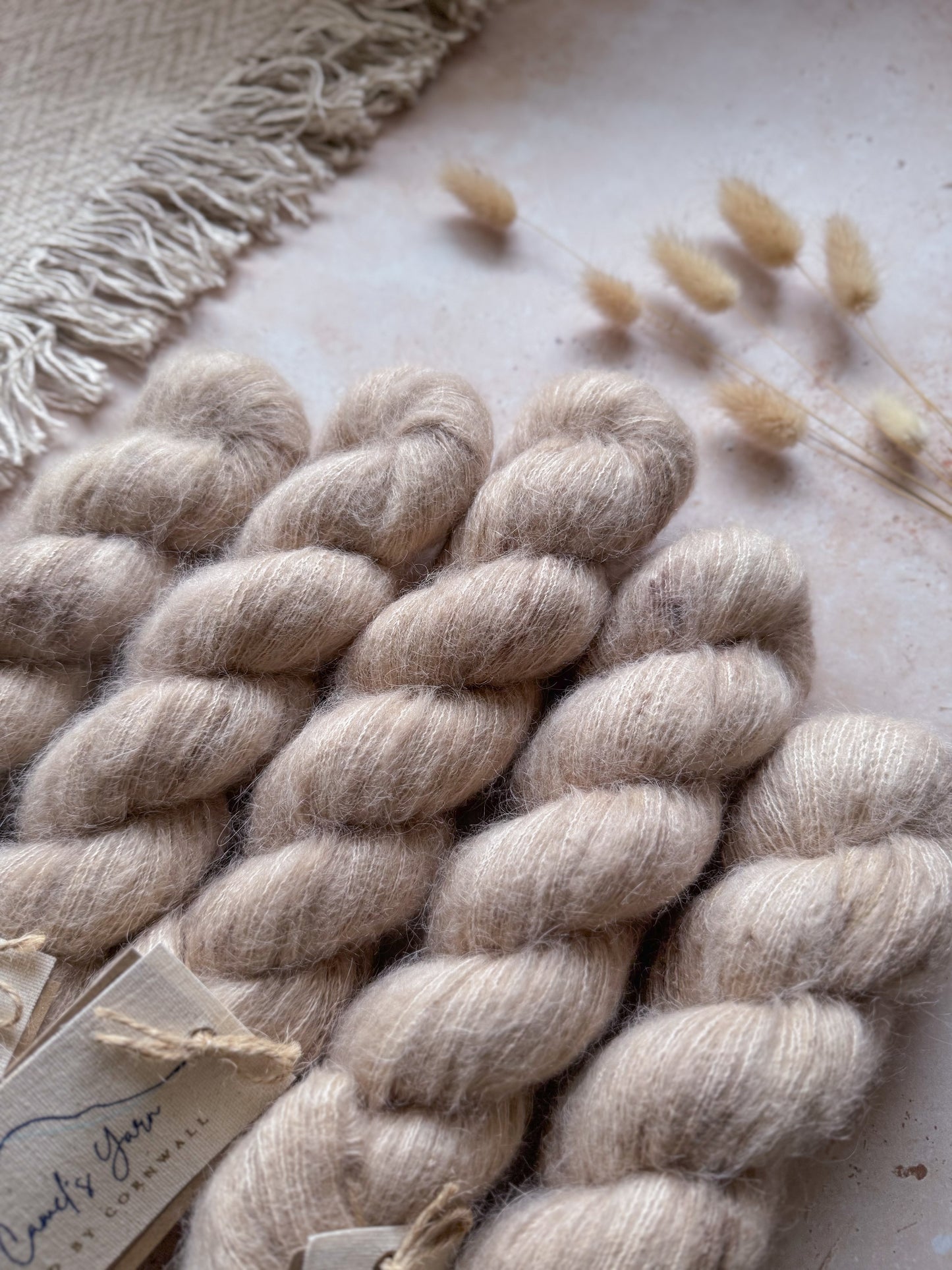 Common Whelk - Suri Silk Lace