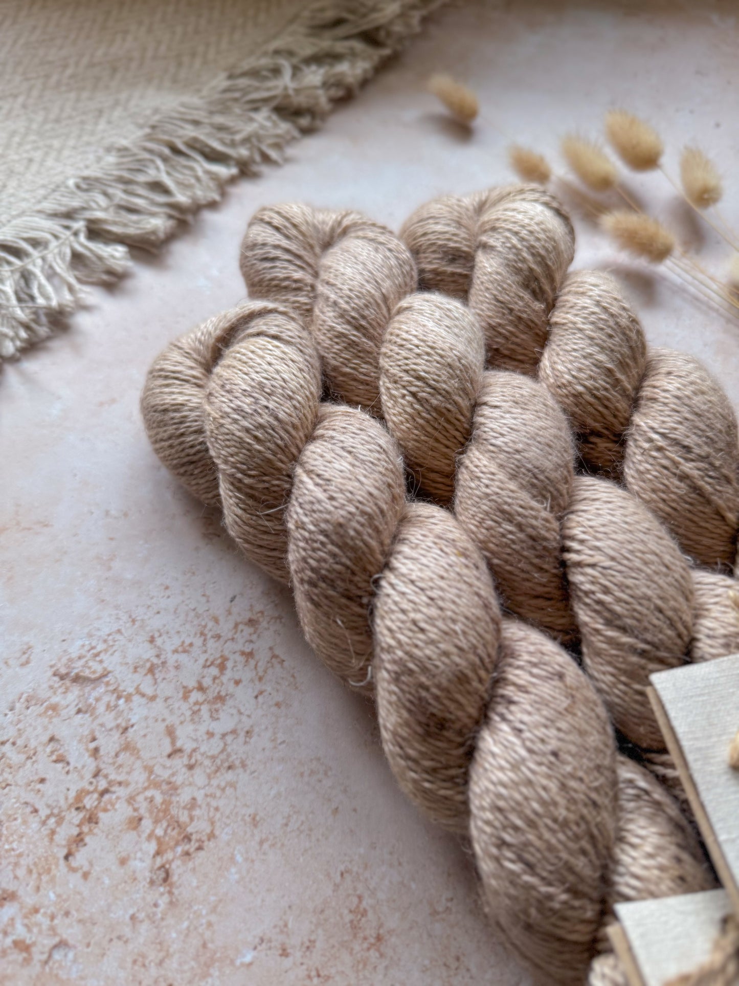 Common Whelk - Linen DK