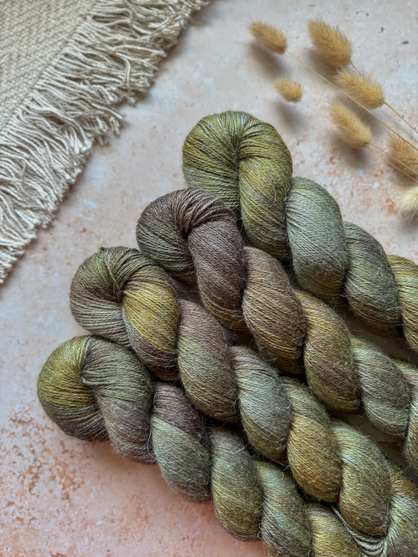 Tangles and Dulse - Linen Fingering