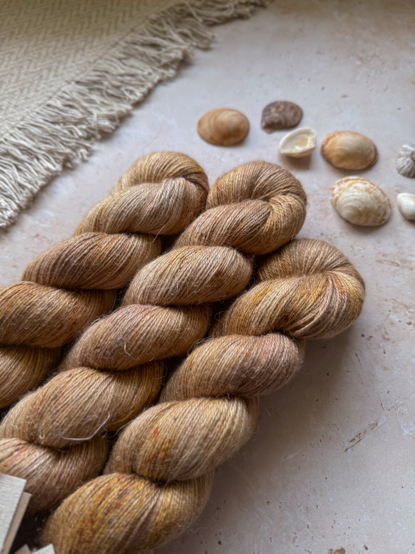 Voluta Musica - Linen Fingering