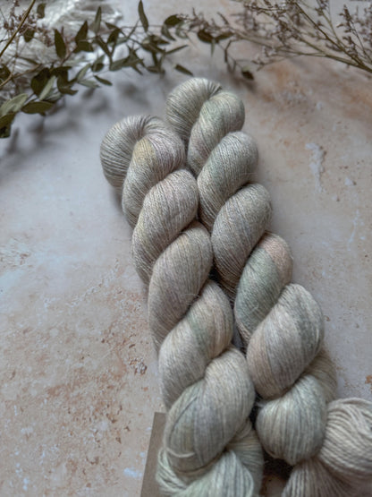 Lakeside Reflections - Linen Fingering