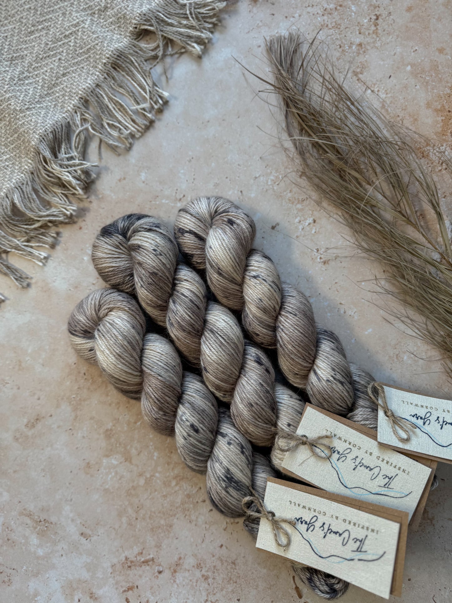 The Fossil Hunter - Comfort DK