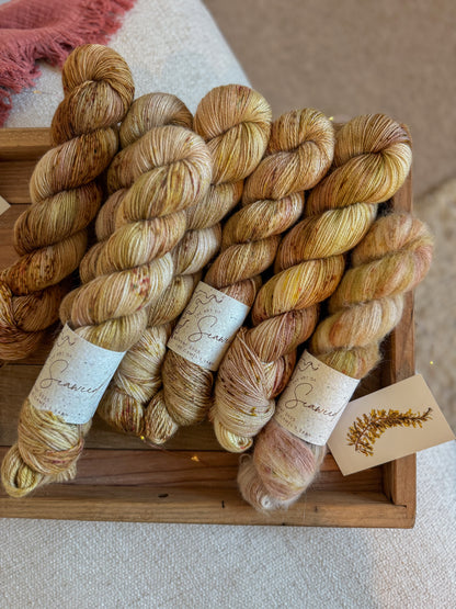 Swaying Sea Tangle - Linen DK