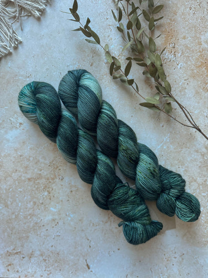 By The Wind Sailor - BFL Twist Sock