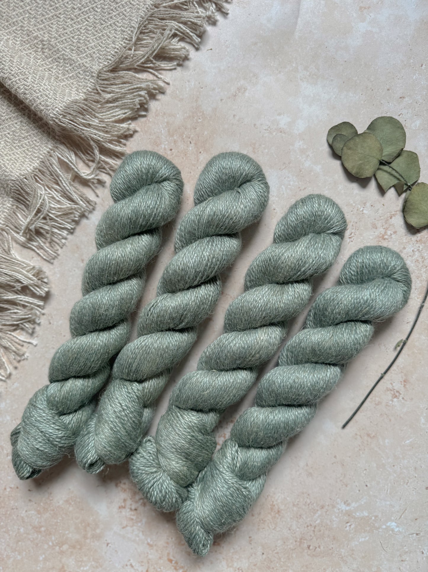Studio Door - Linen DK