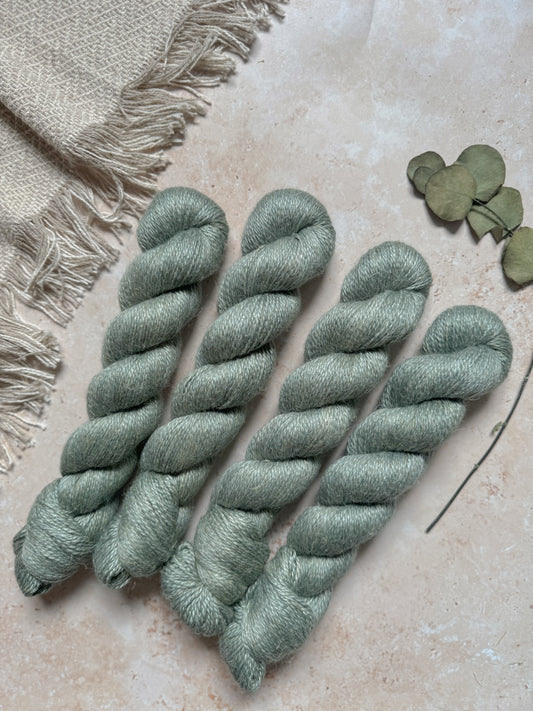 Studio Door - Linen DK