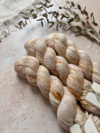 Crab Tracks - Comfort DK