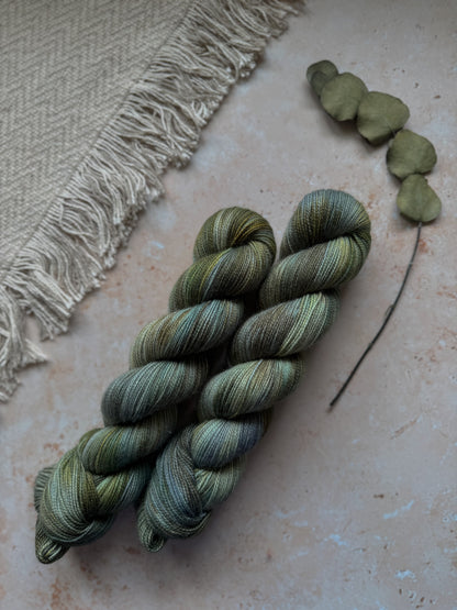 Intertidal - BFL Twist Sock