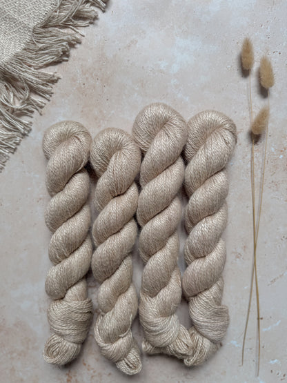 Blank Canvas - Linen DK