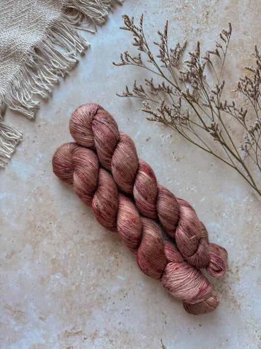 Fronds of Nitophyllum - Linen Fingering