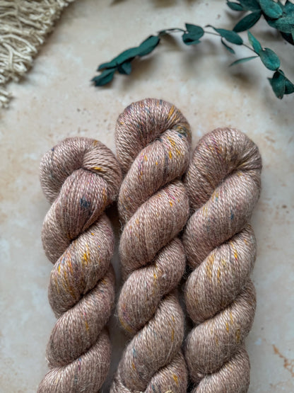 Corallina - Linen DK