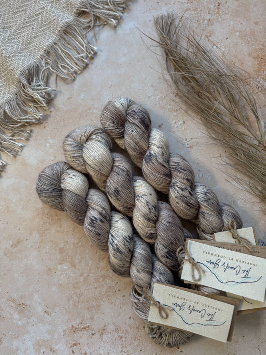 The Fossil Hunter - Comfort Fingering